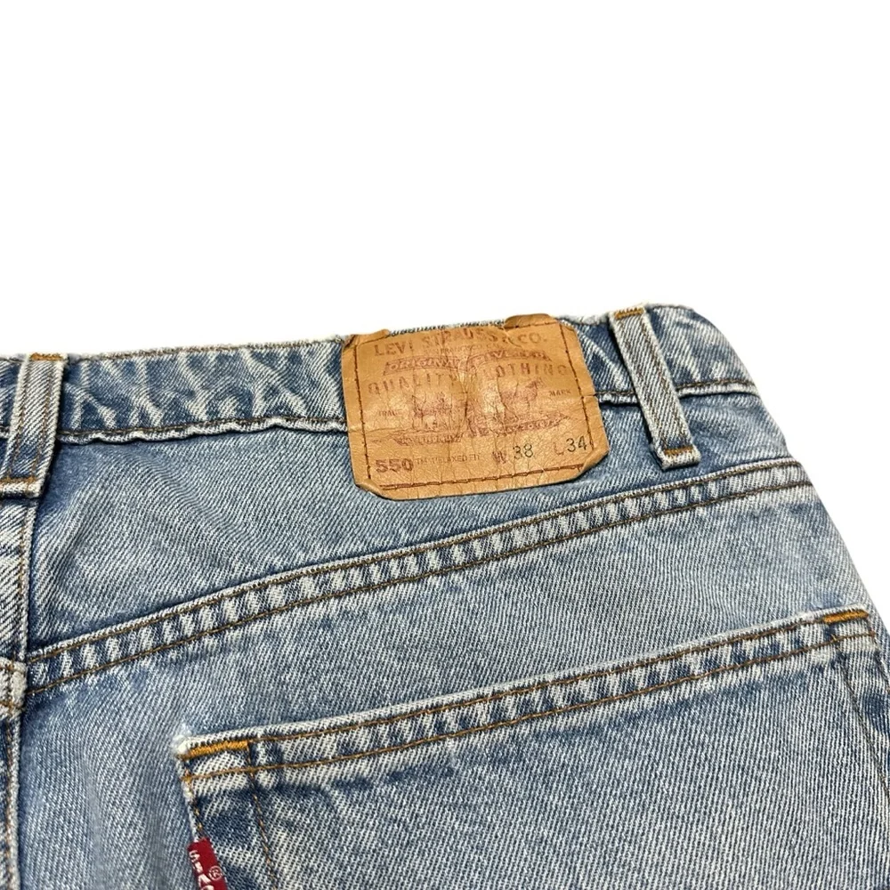 Levis leg opening